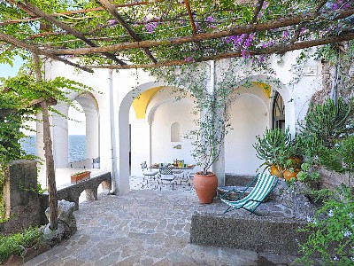 Аренда частных вилл в Равелло, (Неаполитанская Ривьера) - Gorgeous Ravello Villa